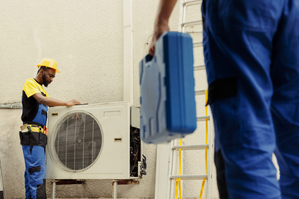 Reparo de ar condicionado Split, inverter, residencial e comercial conficlima Maringá pr